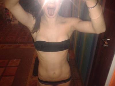 Charlotte, 22 in Ohio | Casual Dating and Private Chat