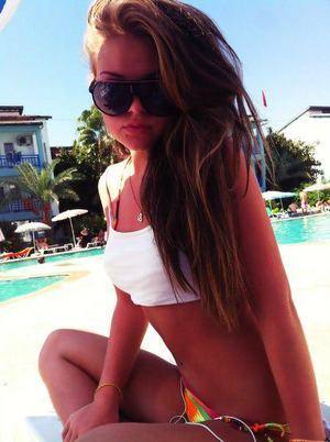 Ember (25) | Washington Adult Dating and Private Meetups