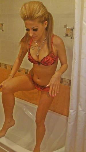 Eleanor (30), Hampton, VA adult dating profile image