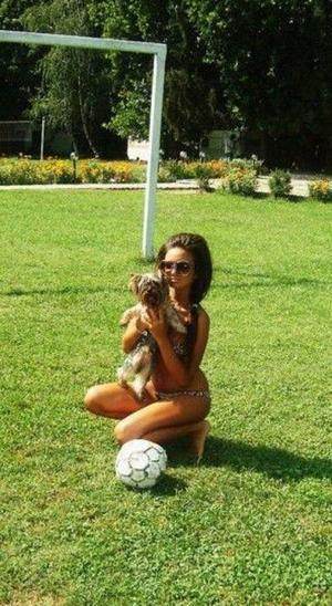 Photo of Izabella (21) from Brantford, ONT dating profile