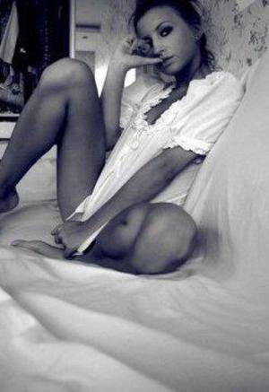 Meet Erika (22) from Alabama | Explicit Casual Dating