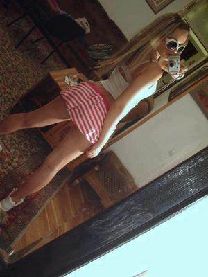 Lizette, 30, profile image for Virginia Beach, VA dating page