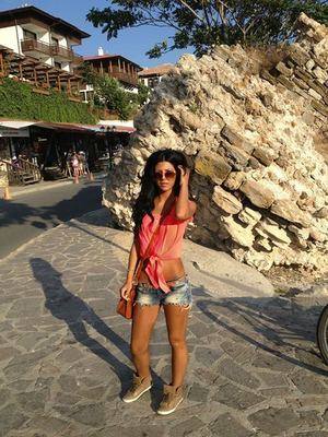 Connect with Anna (22) | New York Adult Fun