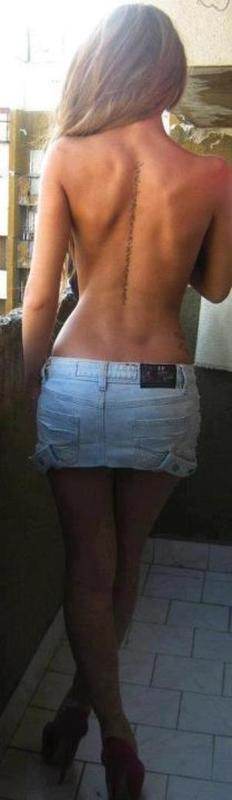 Christin, 21, profile image for Ontario dating page