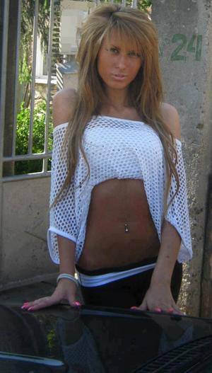 Meet Kacey (27) from Colorado | Explicit Casual Dating