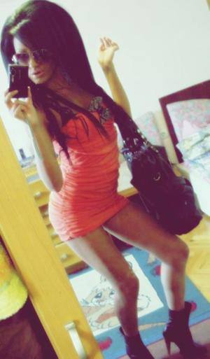 Lara (22), local adult profile photo in Richmond, VA