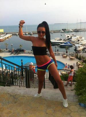 Alaina, 23, Washington | No-Nonsense Hookup Profile