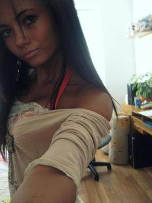 Profile image of Julissa, 20, from Virginia Beach, VA