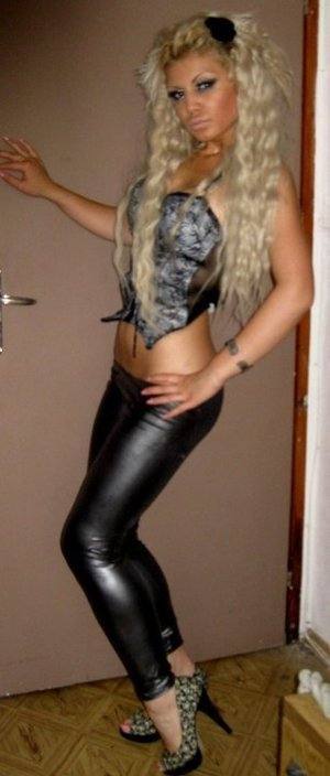 Ashleigh (20) in Alberta | Direct Adult Encounters