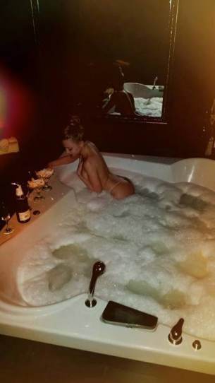 Evelynn (29) profile photo in London, ONT