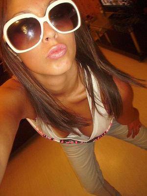 Meet Emmalyn (18) from Kentucky | Explicit Casual Dating