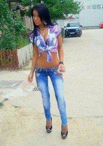 Photo of Kailee (23) from Hawaii dating profile