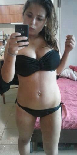 Looking for local cheaters? Take Shayna from Illinois home with you
