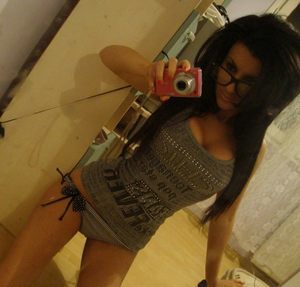 Marianna from Idaho is looking for adult webcam chat
