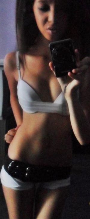 Dominica from Missouri is looking for adult webcam chat