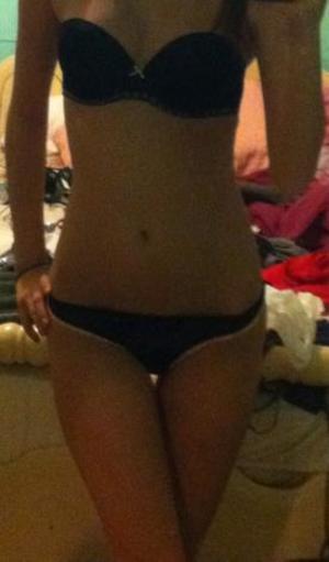 Meet local singles like Idella from Kendallville, Indiana who want to fuck tonight