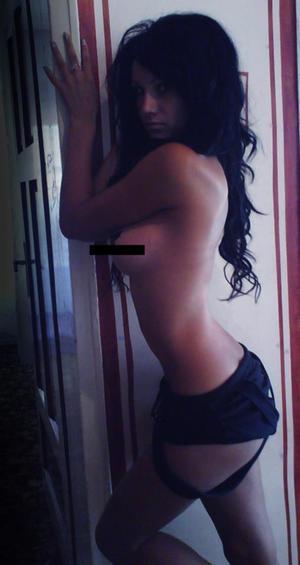 Albertha from California is looking for adult webcam chat