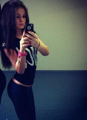 Yuri from De Valls Bluff, Arkansas is looking for adult webcam chat