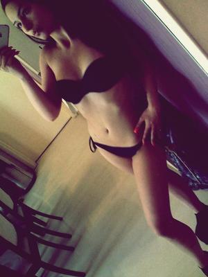 Arcelia from Wyoming is looking for adult webcam chat