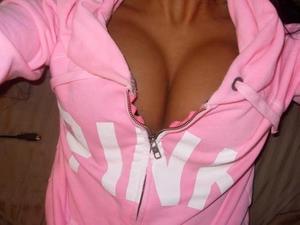 Gina from Arizona is looking for adult webcam chat