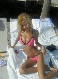 Looking for local cheaters? Take Abigail from North Dakota home with you